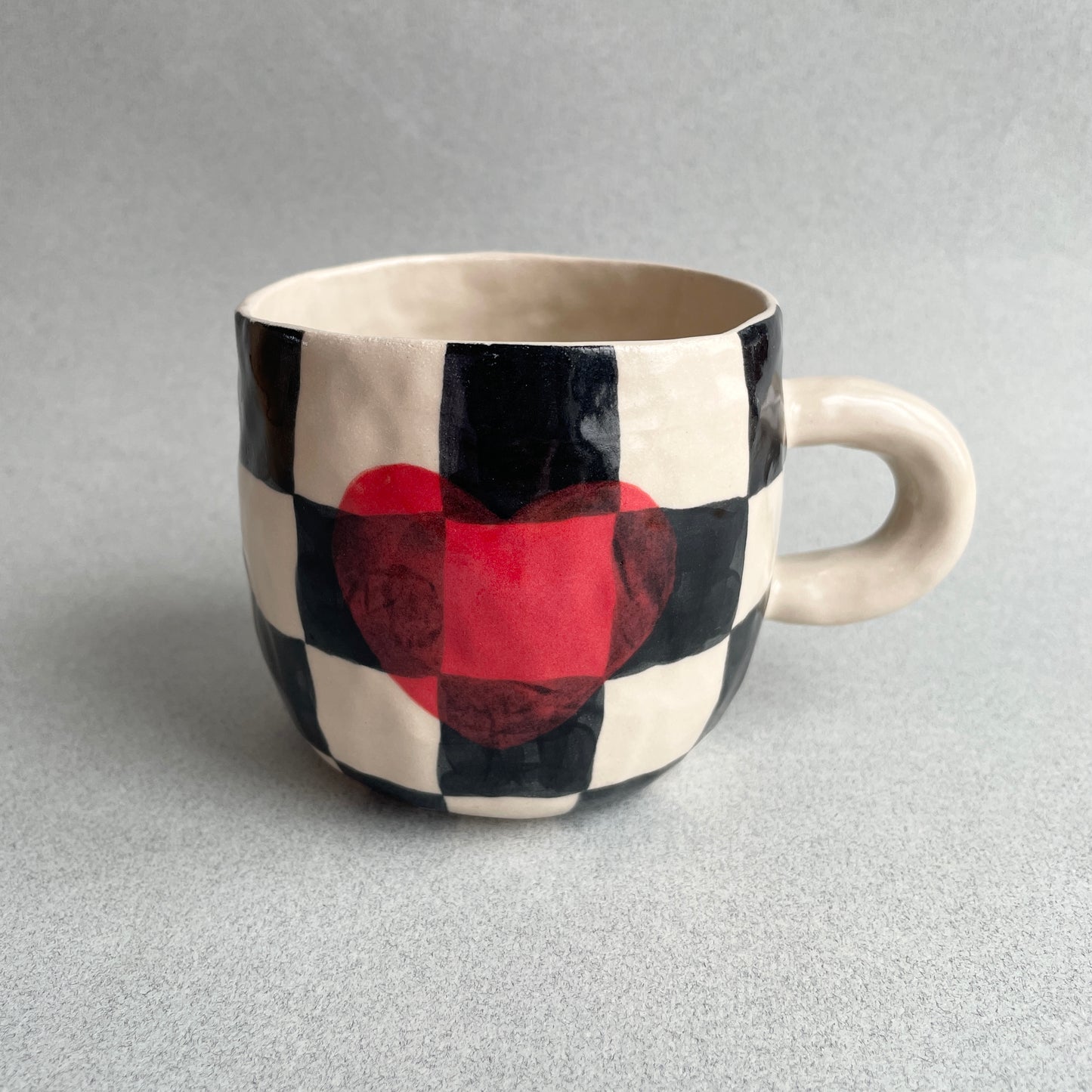 checkered heart mug