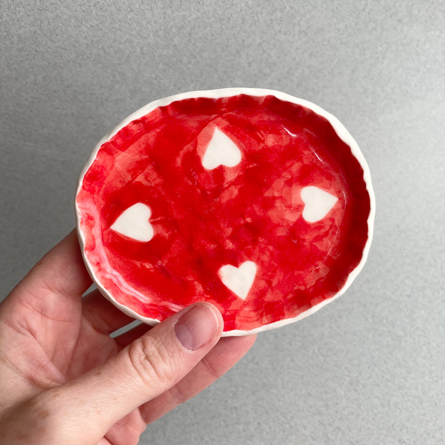 red heart soap dish