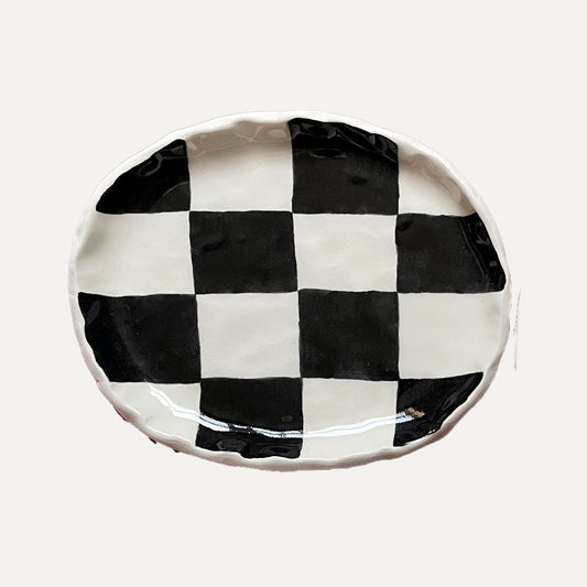 monochrome checkered soap dish