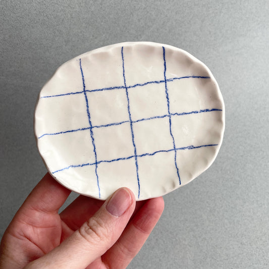 grid soap dish