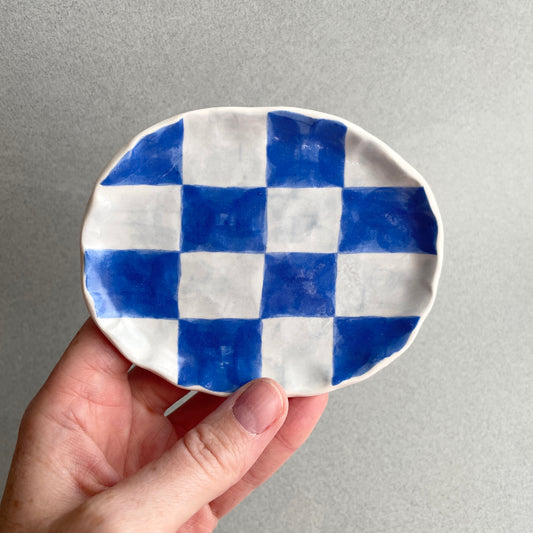 checkered soap dish