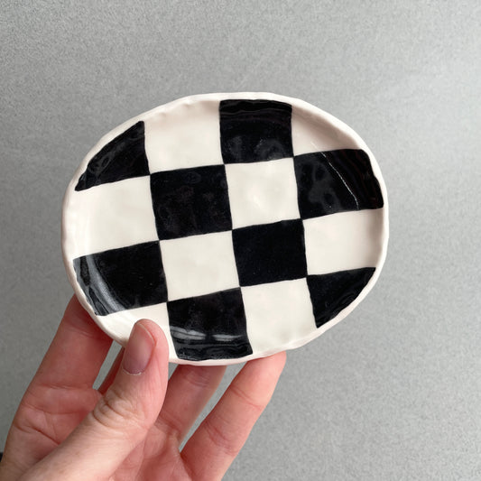 checkered soap dish