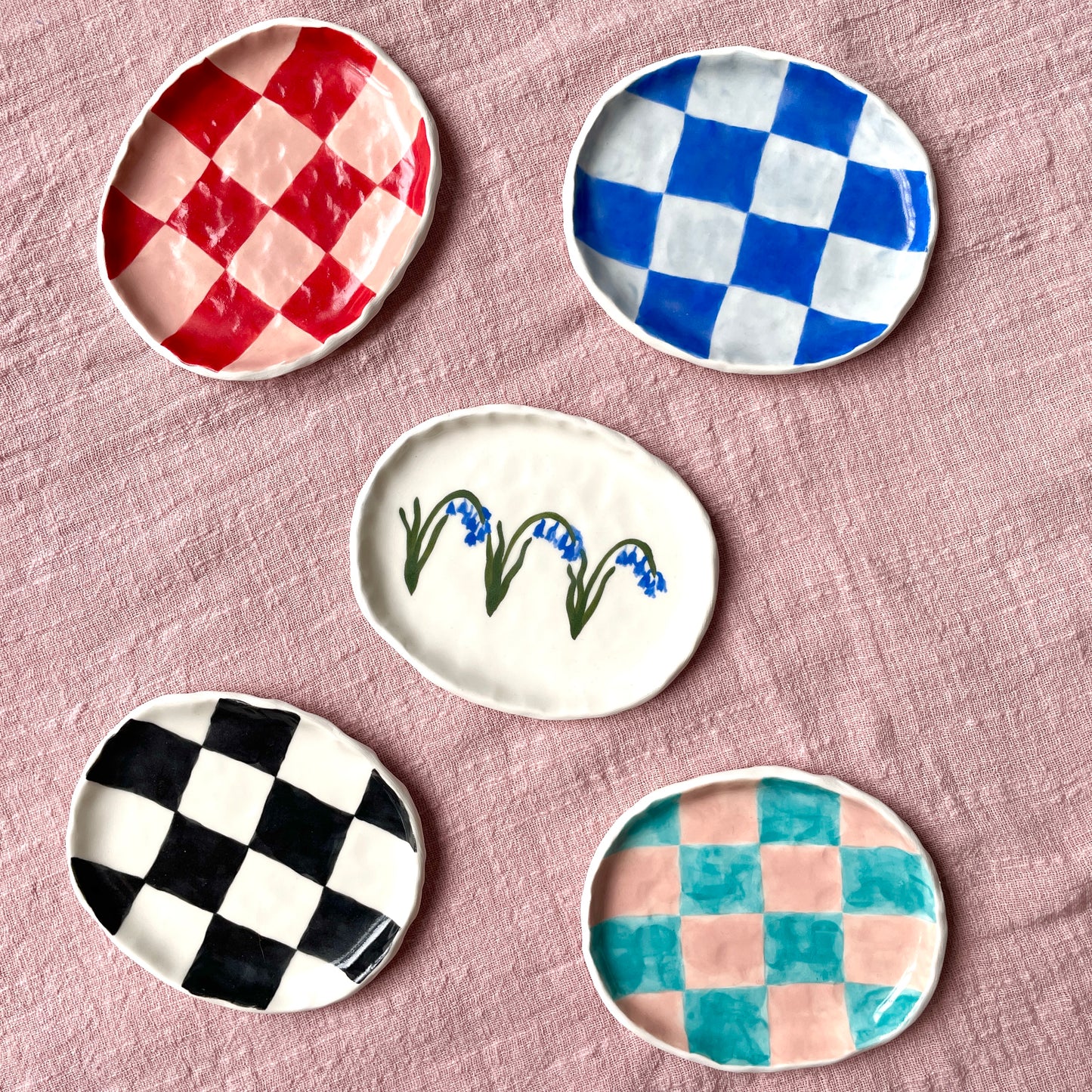 blue checkered soap dish