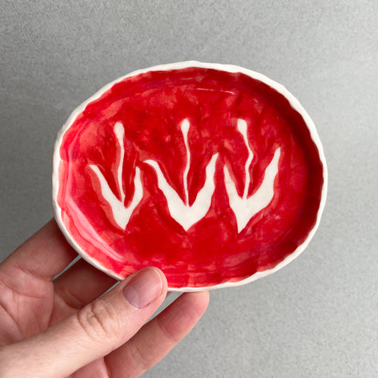 red tulip soap dish